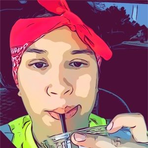 Meet your Posher, Marissa